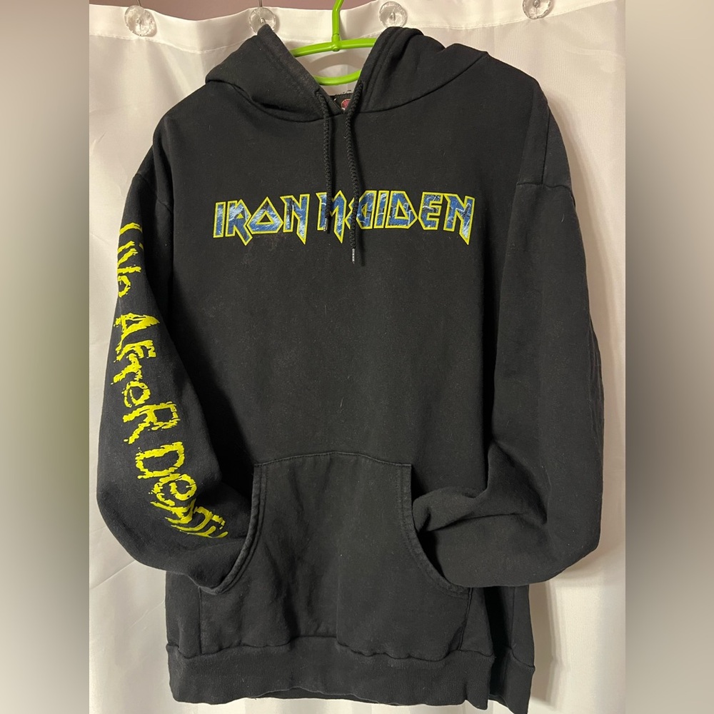 Artimonde Vintage Iron Maiden rare hoodie. Size L. Excellent Vintage condition